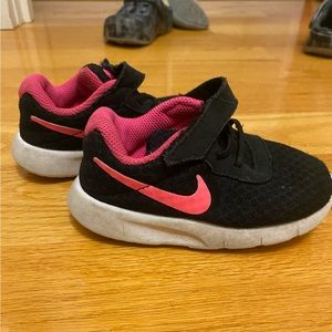 Nike Girls Sneakers size 7